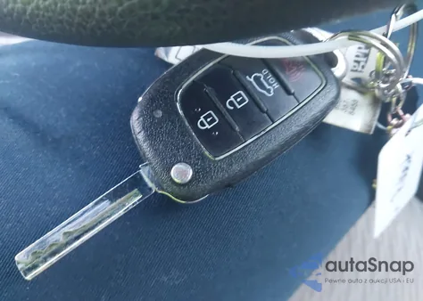 2017 Hyundai Santa Fe Sport 2.4L из США, поврежденный, VIN 5XYZU3LB1HG423542